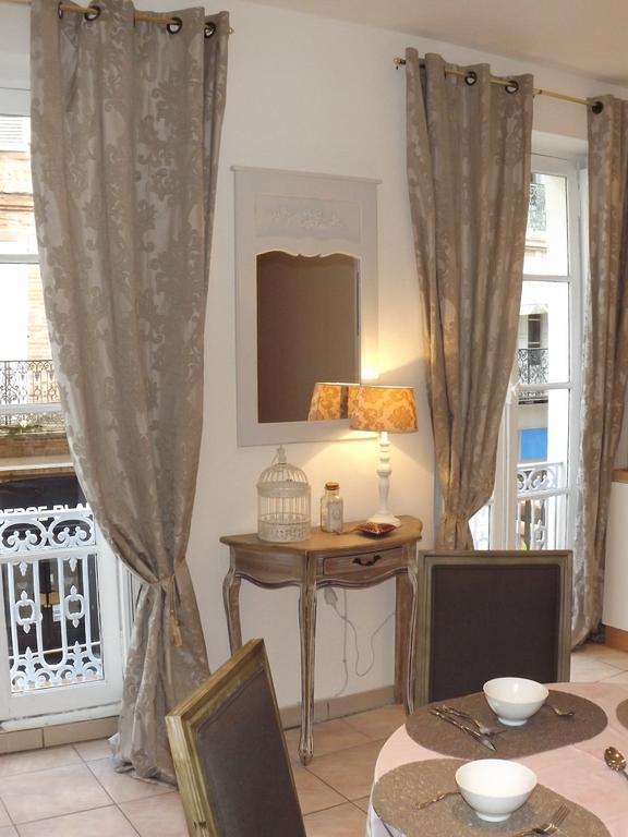 Ferienwohnung Le Logis De La Cathedrale Albi Zimmer foto