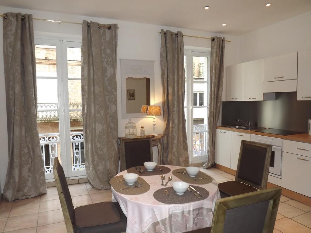 Ferienwohnung Le Logis De La Cathedrale Albi Zimmer foto